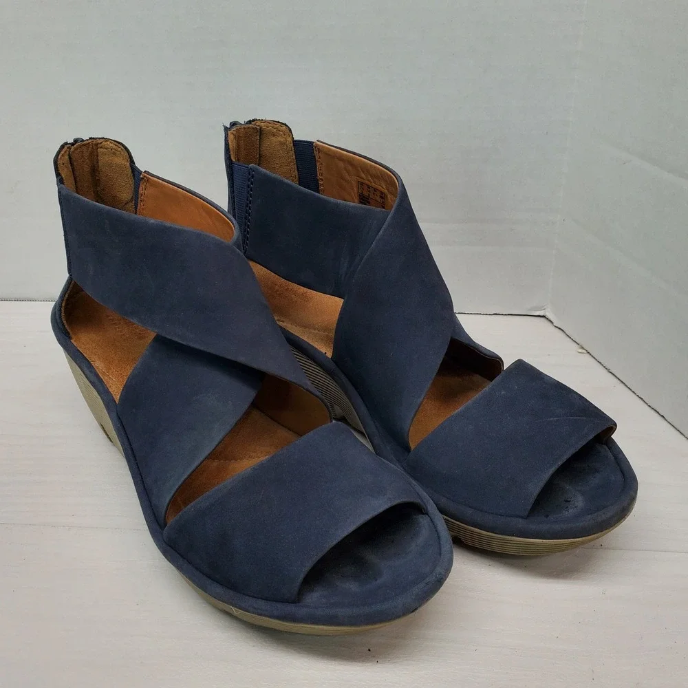 Clarks Artisan Navy Blue Suede Wedge Heel Zipper Sandals Women US 10 EU 41.5